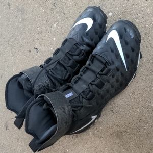 Nike Force Savage 2 Football Cleats